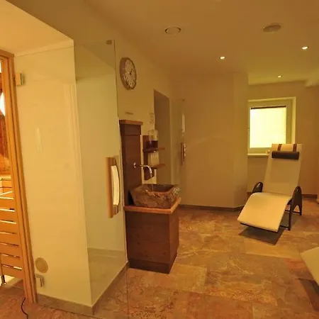 Zur Barbara Hotel 4*